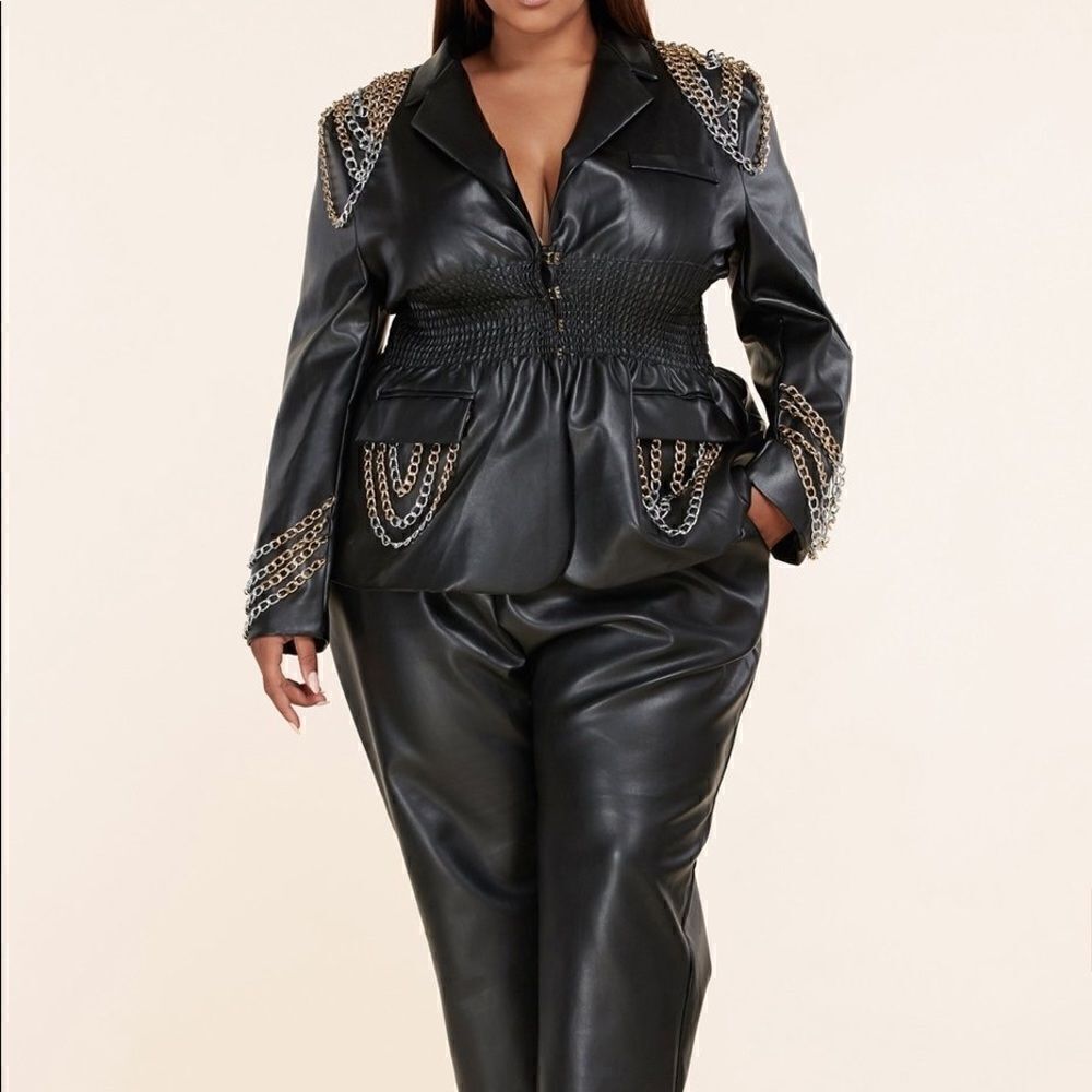 New Plus Size Vegan Leather Pantsuit L'atise by Amy - Picture 7 of 14